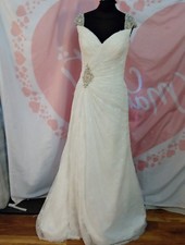 Wedding dress size 12 ivory
