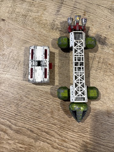 Dinky toys vintage space1999 - toys,