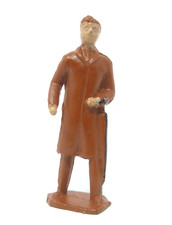 TAYLOR & BARRETT RAILWAY PASSENGER HOLDING UMBRELLA 40mm SCALE