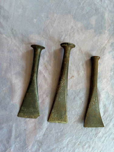 Antique shipwrights calking - 3,