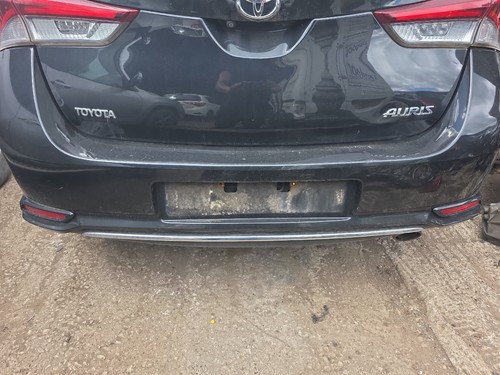 Toyota auris hatchback - toyota,