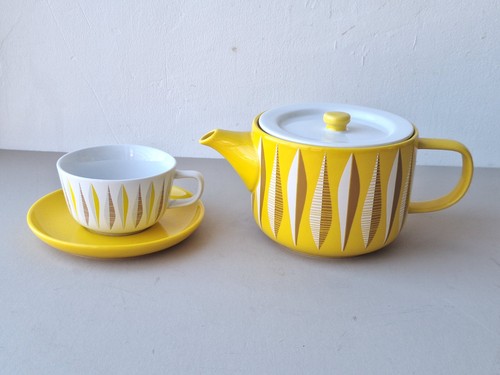 Magpie form yellow ceramic - yellow,