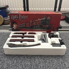 Hornby Hogwarts Express Harry