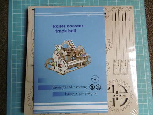 Roller coaster track - roller,