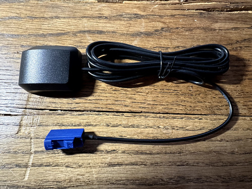 Gps sat nav tracker - tracker, aerial