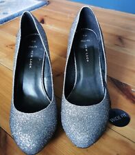 Silver/Metallic/Sparkle Heels. New Look. 3 Inch/8cm heel height. Size UK 7/EU40.