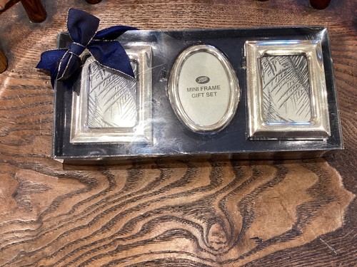 Boxed set vintage boots - boxed,