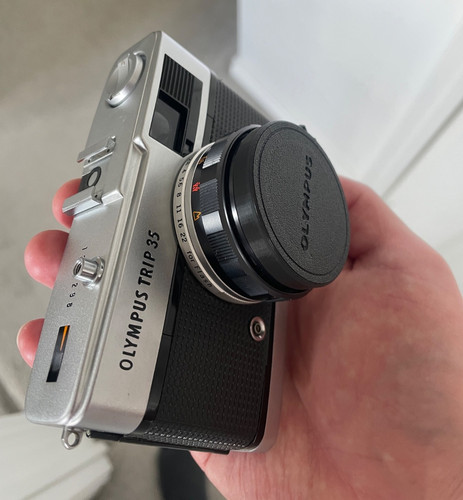 Olympus trip silver - 35, button