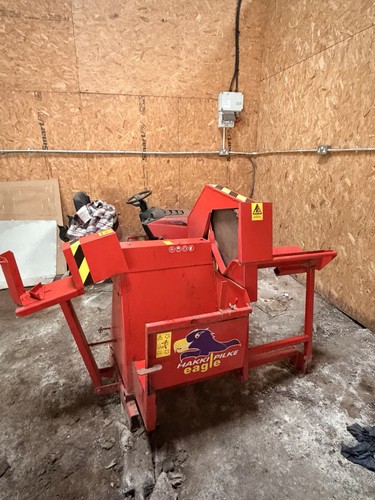 Tractor mounted saw bench - tractor,