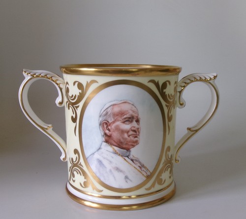 Royal worcester loving cup - royal,