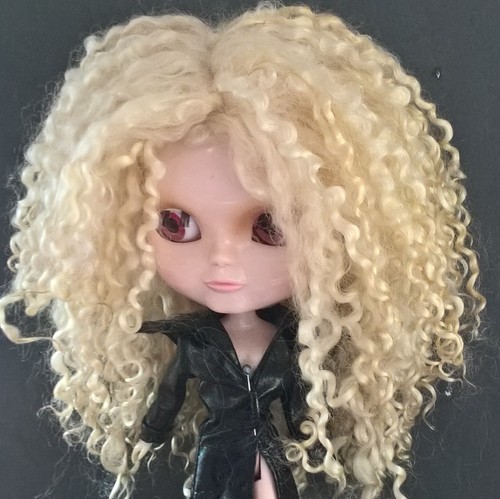 Teeswater doll wig light - teeswater,