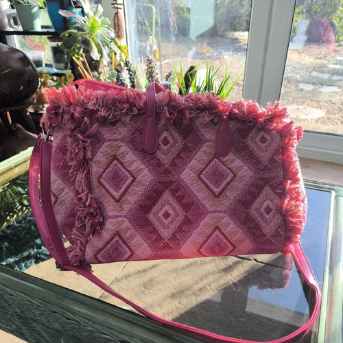 Vintage carpet style bag