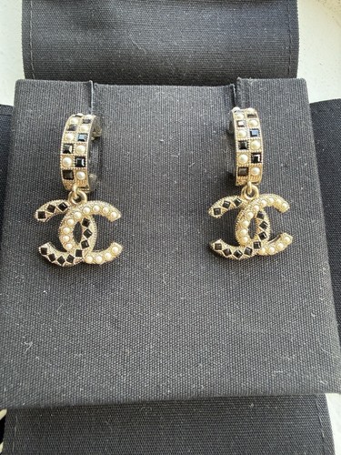 Chanel drop earrings - chanel,