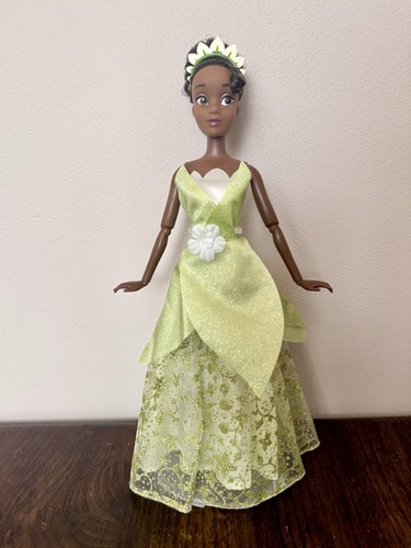 Disney store princess tiana - store,