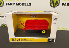 UNIVERSAL HOBBIES 1:32 SCALE 6242 MASSEY FERGUSON 21 HI SIDE GRAIN TRAILER