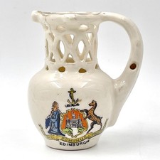 VINTAGE CRESTED CHINA MODEL OF