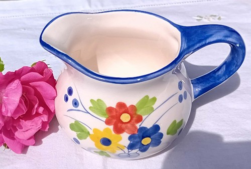 Milk jug creamer - milk,