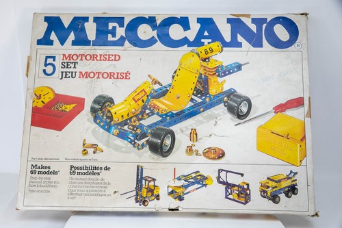 Meccano set motorised - meccano,