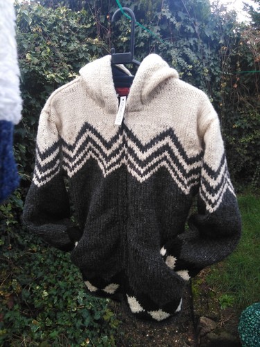 Suburban yeti 100 wool thick - wool,
