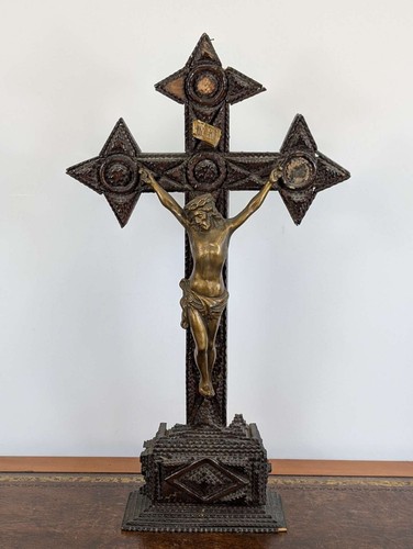 Tramp art wooden crucifix - tramp,