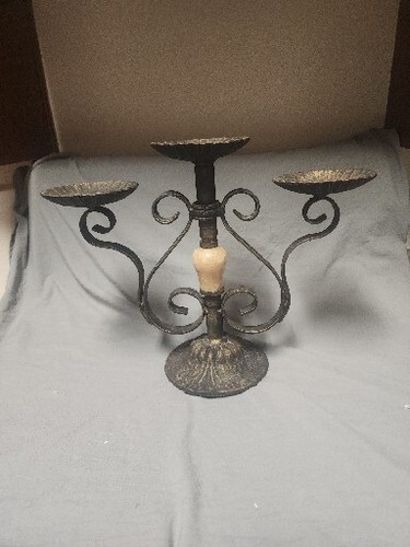 Wide vintage antique cast - 17", vintage/antique