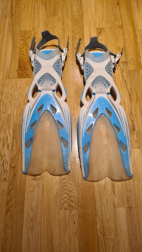 Mares stream fins light - mares, in