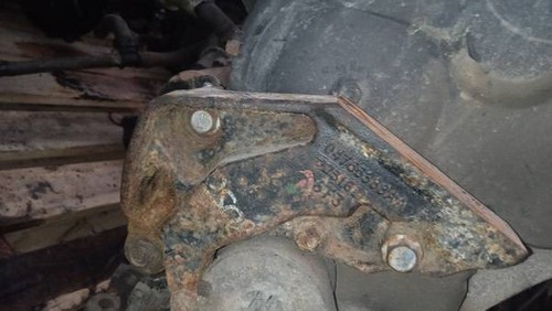 04766388aa engine mount - 04766388aa,