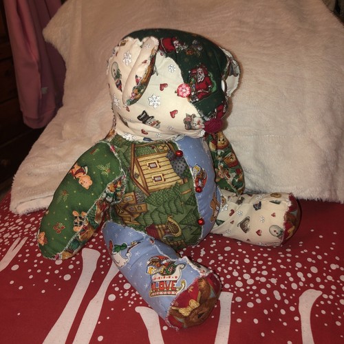 Cuddle christmas bear - cuddle,