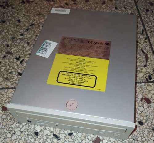 Cyberdrive scsi rom - scsi, cd-rom