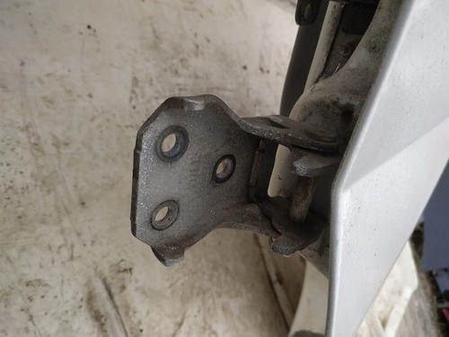 Front door hinge - , ford