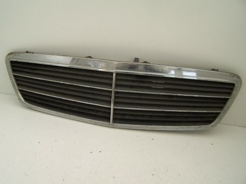 Mercedes class front - front, grille