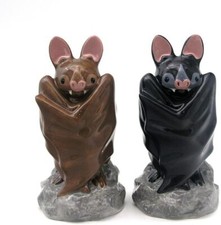 BAT BATS NOVELTY HALLOWEEN  SALT AND PEPPER POTS SET SHAKERS NEW IN GIFT BOX PUK