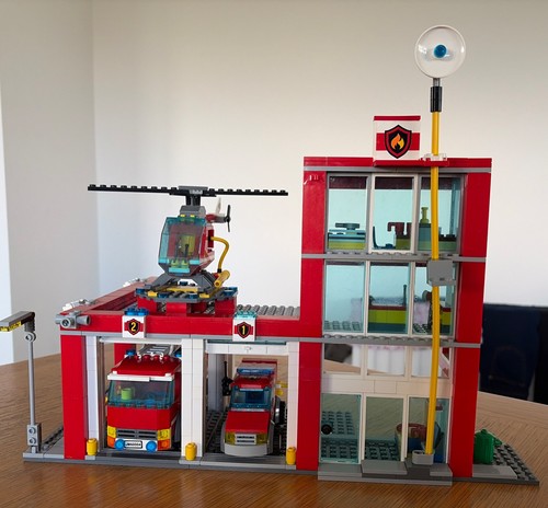 Lego city fire - city, station