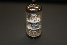 Mullard ECC88 (CV5358) (6922)