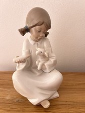 Very Cute Lladro Nao Figure