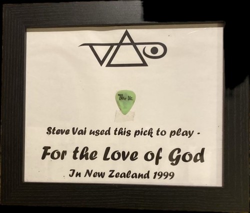 Steve vai stage used pick - stage,