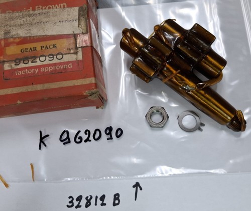 Nos tractor parts - tractor, k962090