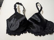 Black Padded Bra 34DD Underwired