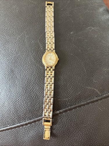 Accurist gold tone quartz - tone,