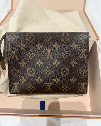 Authentic new louis - 🔥,