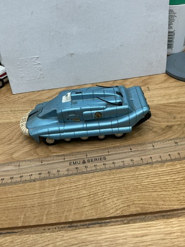 Dinky 104 captain scarlet - 104,
