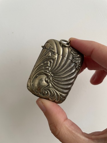 Antique art nouveau vesta - vesta, case