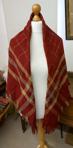 Lovely burgundy gold - &,