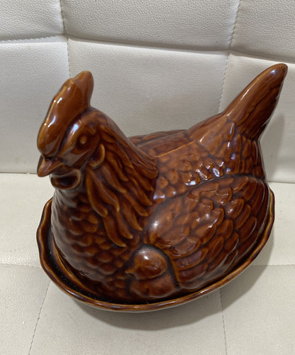 Vintage ceramic hen - ceramic, egg