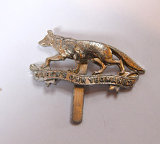 QUEEN'S OWN YEOMANRY British military cap badge