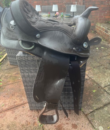 Brown wintec western saddle