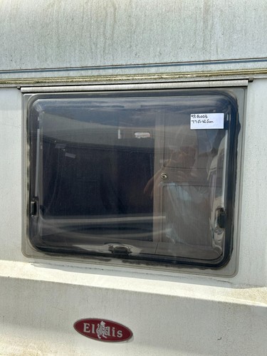 1998 elddis caravan - caravan, bathroom