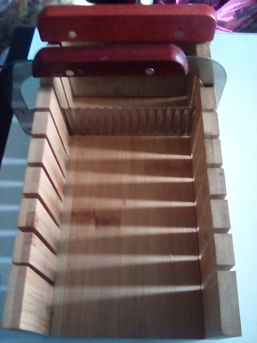Adjustable wooden soap - wooden,