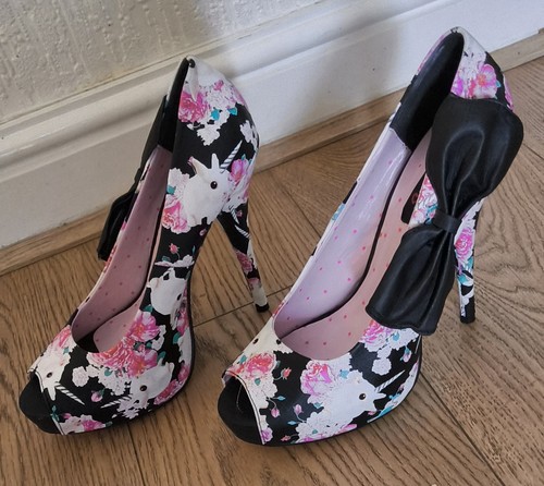 Iron fist women buns - fist, roses
