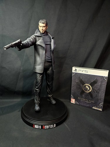 Chris redfield statue - chris,